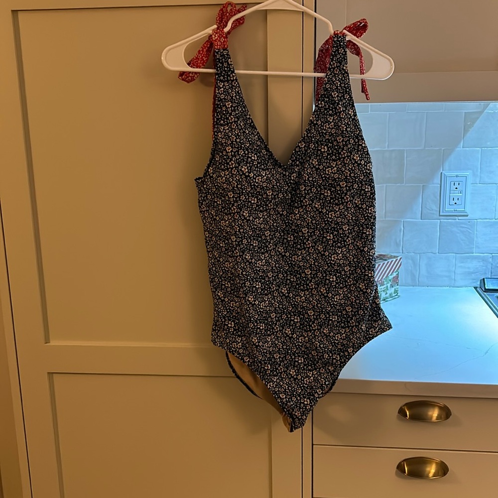 Summer salt size 16 one piece bathing suit blue and red floral
